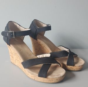 Toms Sienna Cork Wedge Sandals
Black Canvas
